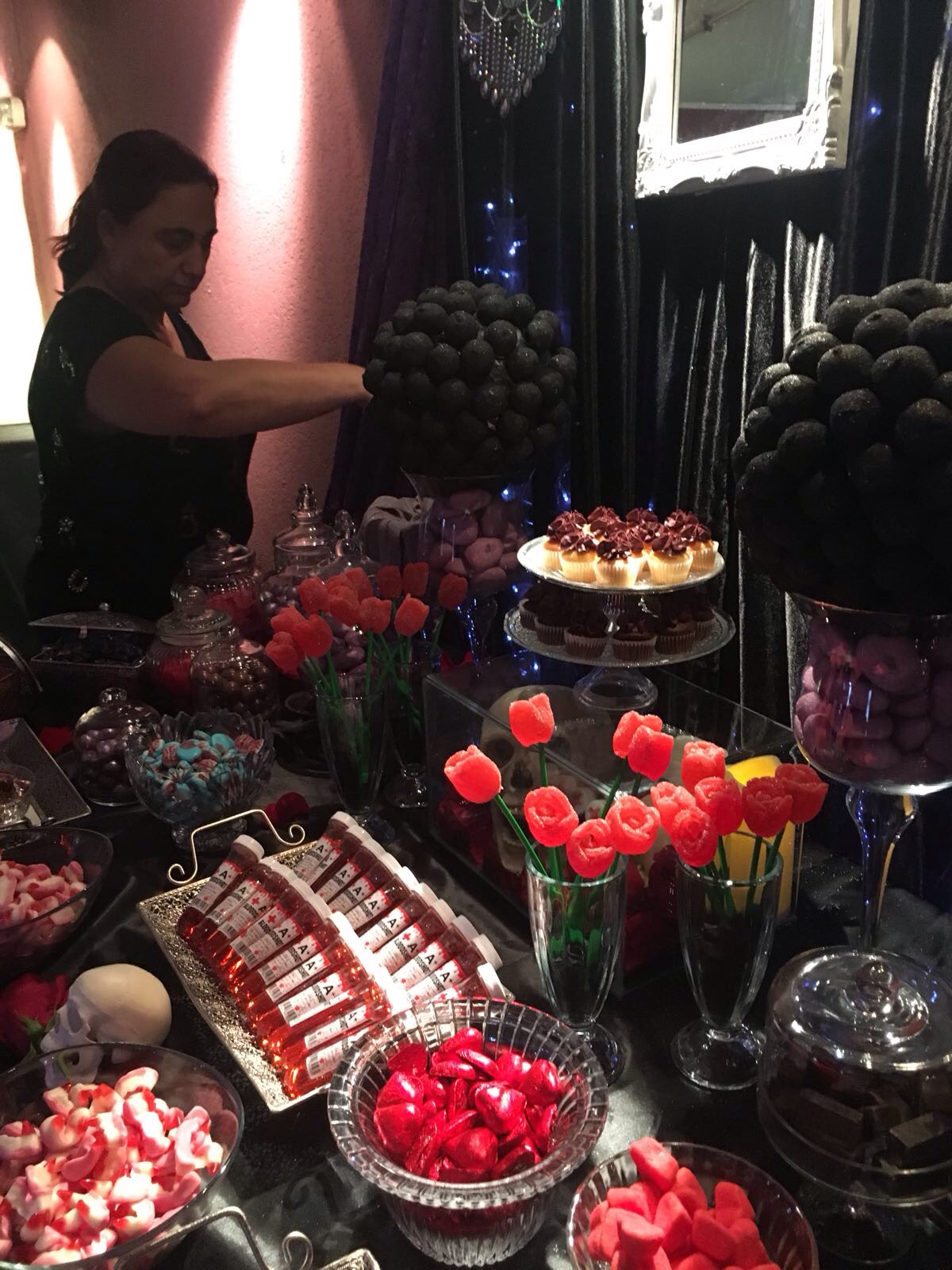 Candy bar de una boda entre vampiros - Acaramelada